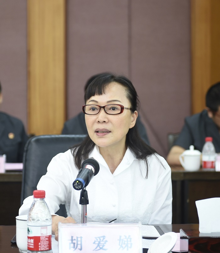 胡爱娣 武汉市人大代表,武汉爱帝集团有限公司董事长
